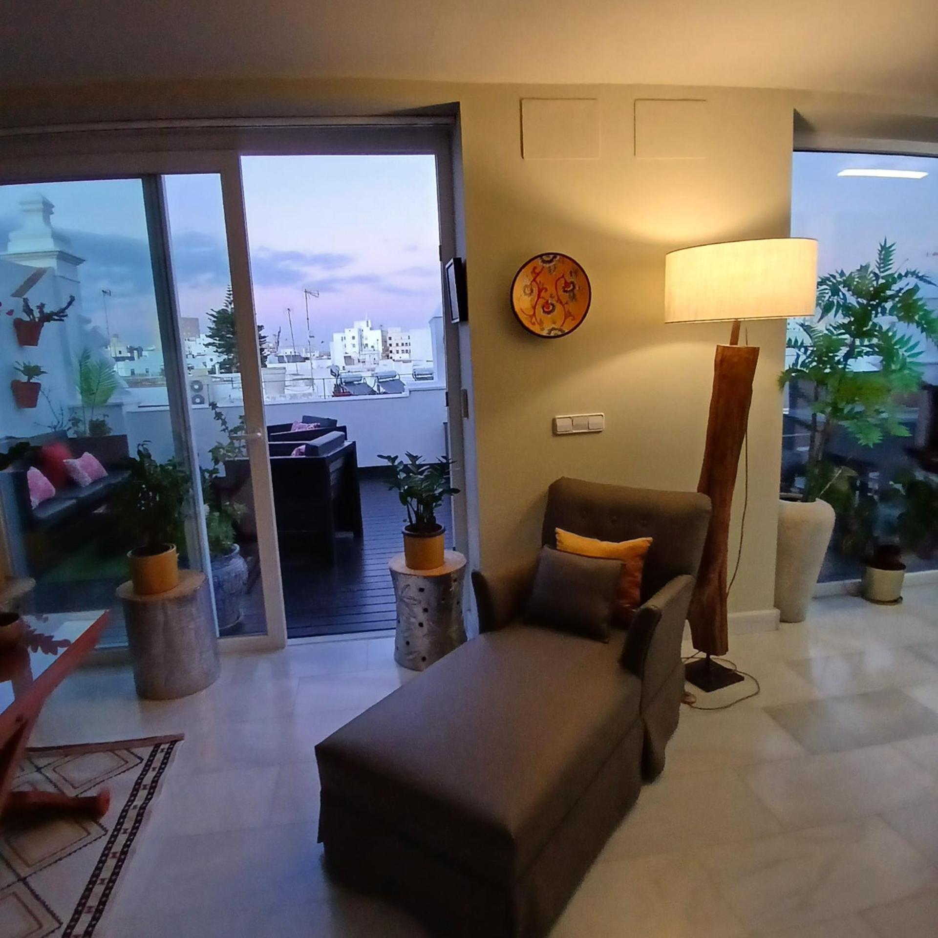 ***** Attic With Impressive Views And Jacuzzi Apartment Cadiz Exterior photo